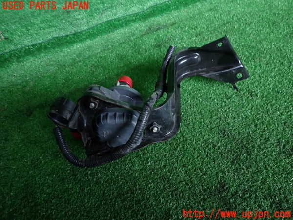 2UPJ-33112110]レクサス・GS300h(AWL10)ウォーターポンプ 中古_m0002.jpg