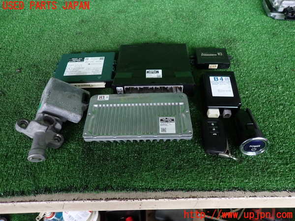 2UPJ-33116110]レクサス・GS300h(AWL10)エンジンコンピューター 中古_m0001.jpg