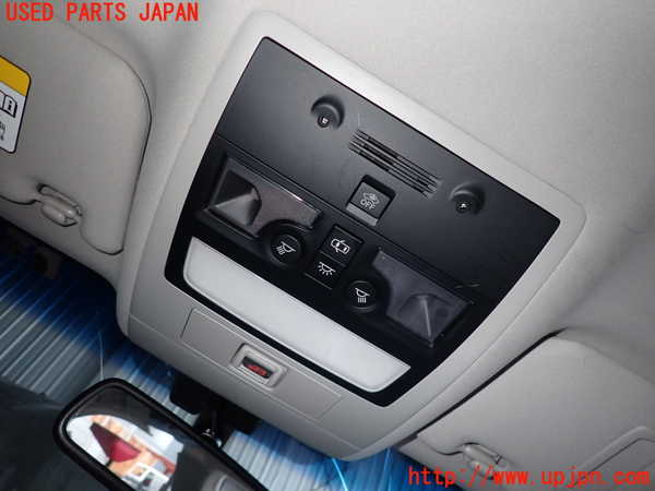 2UPJ-33116411]レクサス・GS300h(AWL10)ルームランプ1 (真中 1列目) 中古_m0001.jpg