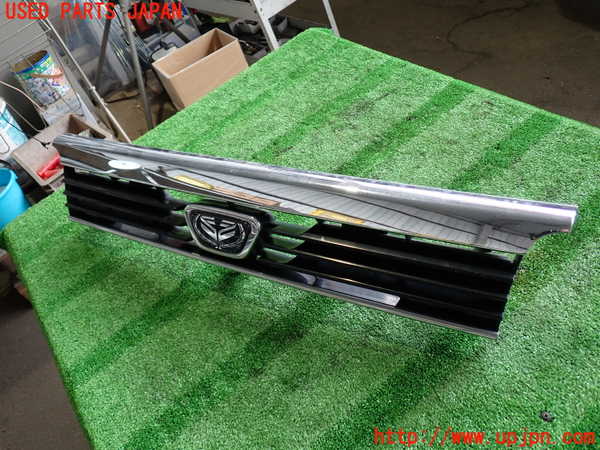 2UPJ-33121050]ホーミーコーチ(ARME24)ラジエターグリル 中古_m0002.jpg