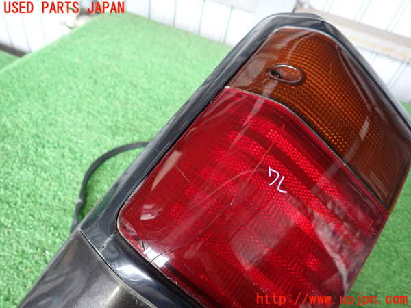 2UPJ-33121536]ホーミーコーチ(ARME24)左テールランプ ジャンク_m0002.jpg
