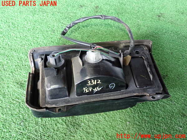 2UPJ-33121536]ホーミーコーチ(ARME24)左テールランプ ジャンク_m0004.jpg