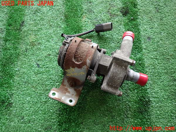 2UPJ-33122110]ホーミーコーチ(ARME24)ウォーターポンプ 中古_m0001.jpg