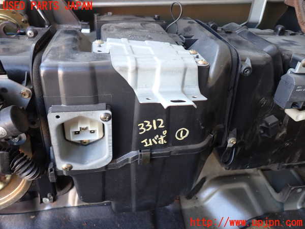 2UPJ-33126081]ホーミーコーチ(ARME24)エバポレーター1 中古_m0001.jpg