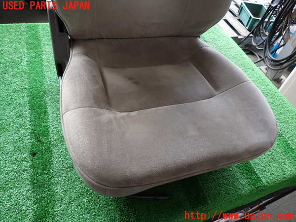 2UPJ-33127035]ホーミーコーチ(ARME24)運転席シート 中古_m0002.jpg