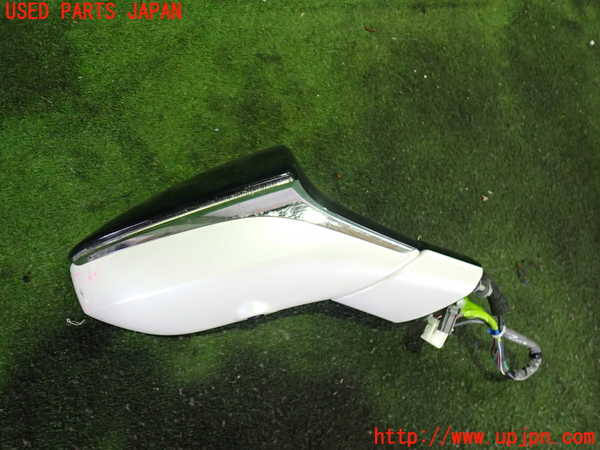 2UPJ-33131210]レクサス・UX300e(KMA10)右ドアミラー ジャンク_m0001.jpg