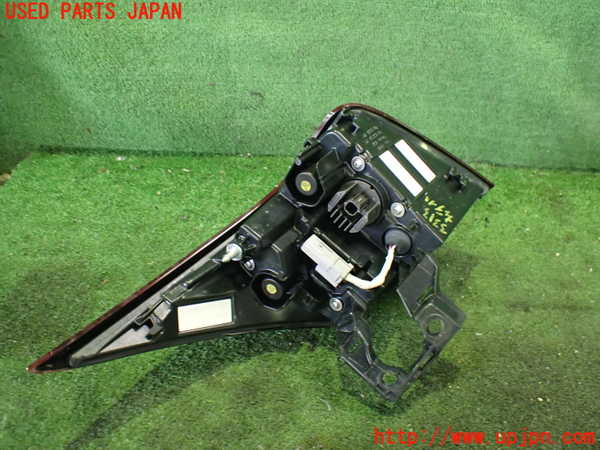 2UPJ-33131536]レクサス・UX300e(KMA10)左テールランプ 中古_m0003.jpg