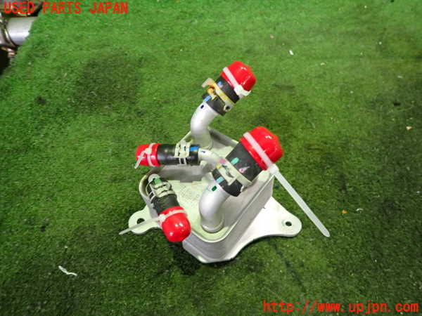 2UPJ-33132481]レクサス・UX300e(KMA10)オイルクーラー1 中古_m0001.jpg