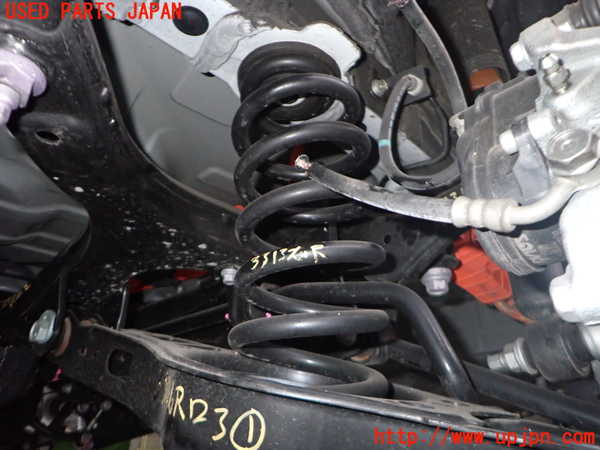 2UPJ-33135100]レクサス・UX300e(KMA10)右リアスプリング 中古_m0001.jpg