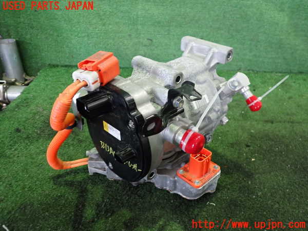 2UPJ-33136025]レクサス・UX300e(KMA10)エアコンコンプレッサー 中古_m0001.jpg