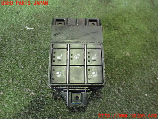 2UPJ-33136306]レクサス・UX300e(KMA10)スイッチ1(シートヒーター　シートエアコン ステアリングヒーター) 中古_m0001.jpg