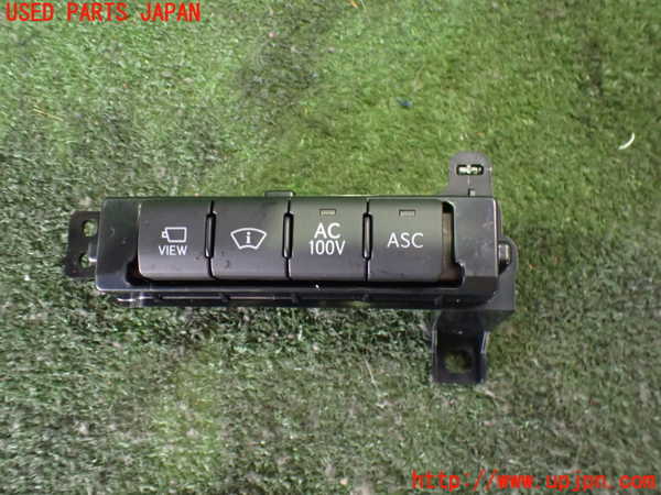 2UPJ-33136307]レクサス・UX300e(KMA10)スイッチ2(ビューカメラ　AC100V ASC等) 中古_m0001.jpg