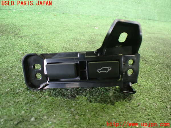 5UPJ-33136308]レクサス・UX300e(KMA10)スイッチ3(バックドア) 中古_m0001.jpg