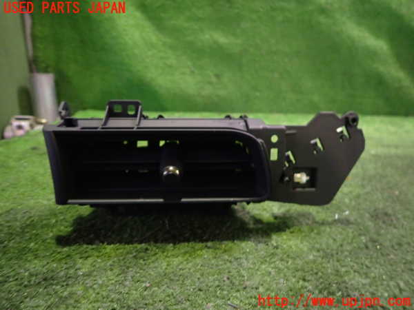 2UPJ-33137528]レクサス・UX300e(KMA10)エアコン吹き出し口3 中古_m0001.jpg