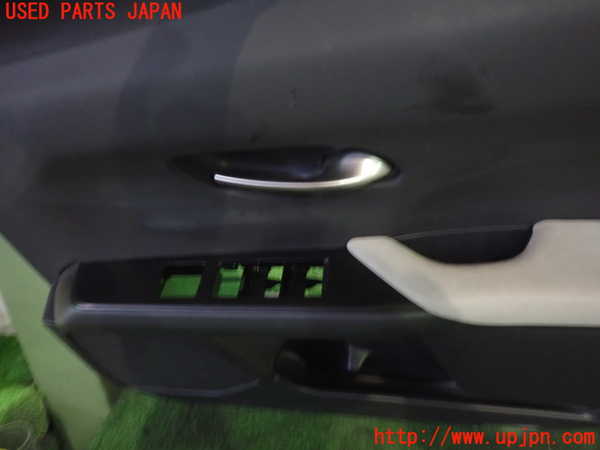 2UPJ-33131234]レクサス・UX300e(KMA10)右前ドア内張り 中古_m0002.jpg