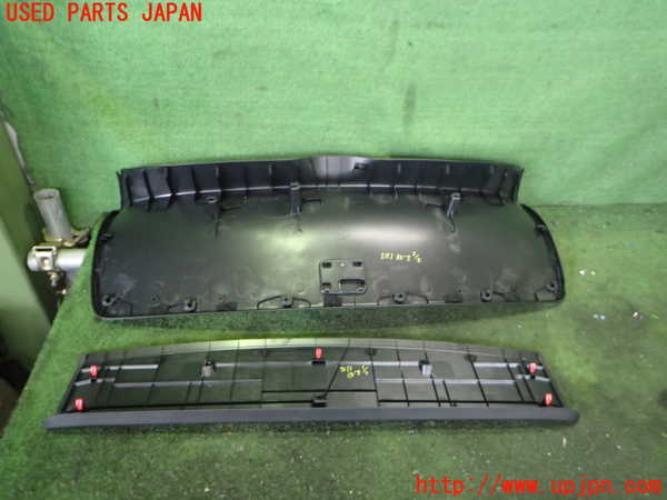 2UPJ-33131578]レクサス・UX300e(KMA10)バックドア内張り 中古_m0003.jpg