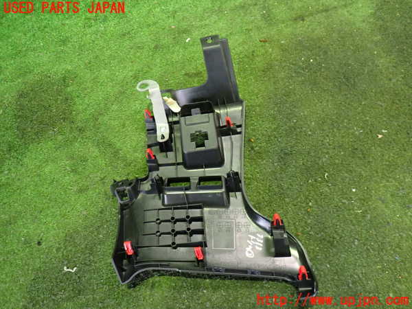 2UPJ-33137693]レクサス・UX300e(KMA10)内装トリム類3 中古_m0002.jpg