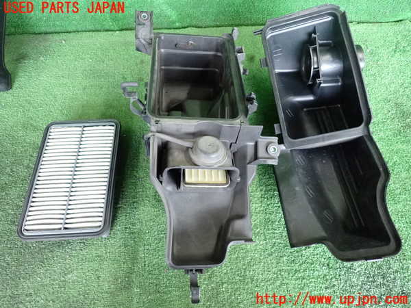 2UPJ-33142560]セリカ(ZZT230)エアクリーナーボックス 中古_m0003.jpg