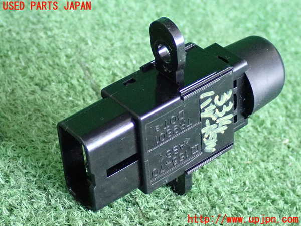 2UPJ-33146290]セリカ(ZZT230)ハザードスイッチ 中古_m0002.jpg