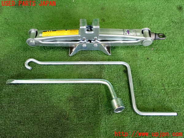 2UPJ-33147805]セリカ(ZZT230)車載工具 中古_m0001.jpg