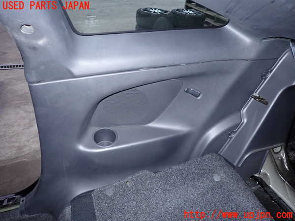 2UPJ-33147675]セリカ(ZZT230)右リアピラートリム 中古_m0003.jpg