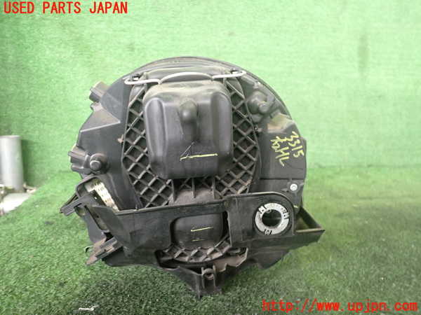 2UPJ-33151130]VW ニュービートル(9CAZJ)右ヘッドライト ハロゲン 中古_m0002.jpg