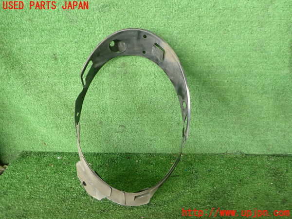 2UPJ-33151140]VW ニュービートル(9CAZJ)右ヘッドライトリム 中古_m0001.jpg