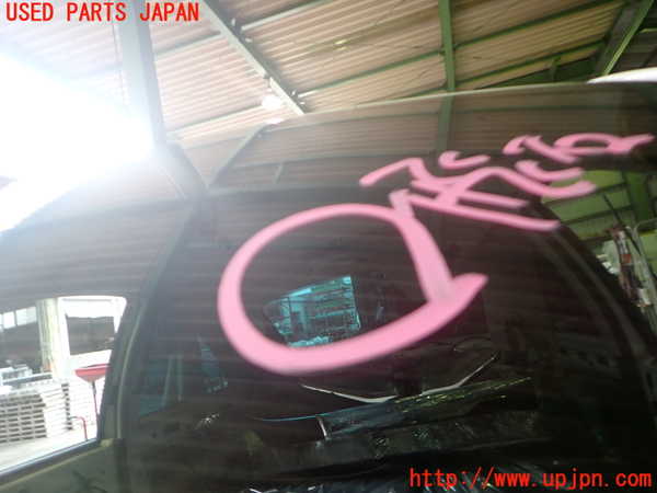 2UPJ-33151195]VW ニュービートル(9CAZJ)フロントガラス (43R-004527) 中古_m0002.jpg