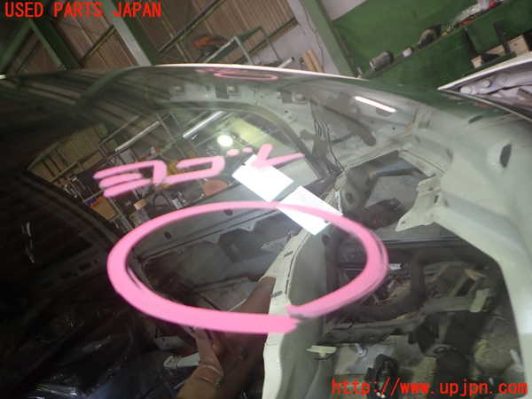 2UPJ-33151195]VW ニュービートル(9CAZJ)フロントガラス (43R-004527) 中古_m0003.jpg