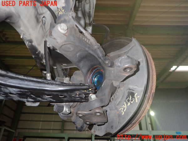 2UPJ-33154290]VW ニュービートル(9CAZJ)右フロントナックルハブ 中古_m0001.jpg