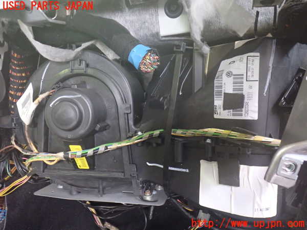 2UPJ-33156081]VW ニュービートル(9CAZJ)エバポレーター1 中古_m0003.jpg