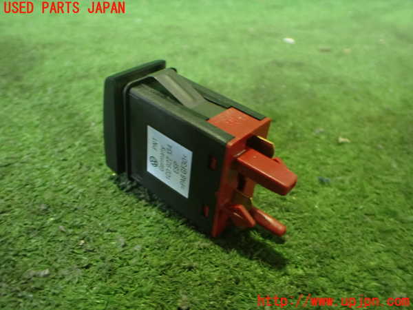 2UPJ-33156307]VW ニュービートル(9CAZJ)スイッチ2 (ESP) 中古_m0002.jpg