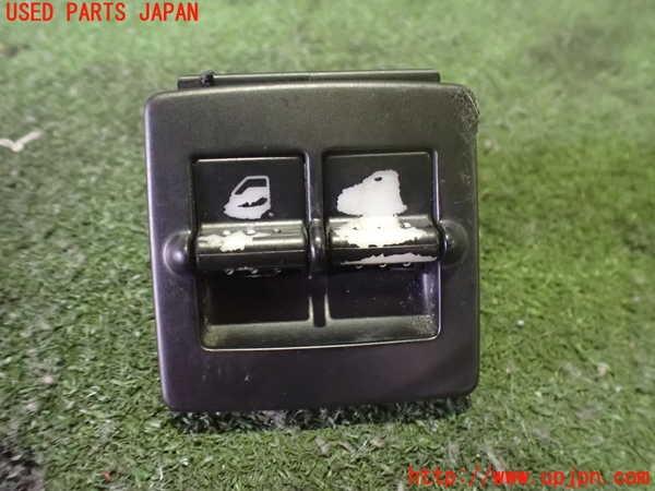 2UPJ-33156240]VW ニュービートル(9CAZJ)右前パワーウィンドウスイッチ 中古_m0001.jpg
