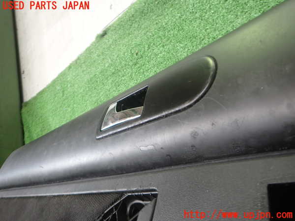 2UPJ-33151264]VW ニュービートル(9CAZJ)左前ドア内張り 中古_m0002.jpg