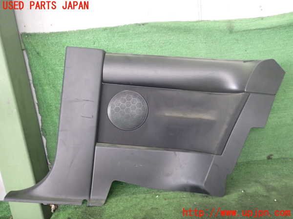 2UPJ-33157675]VW ニュービートル(9CAZJ)右リアピラートリム (ジャンク品) 中古_m0001.jpg