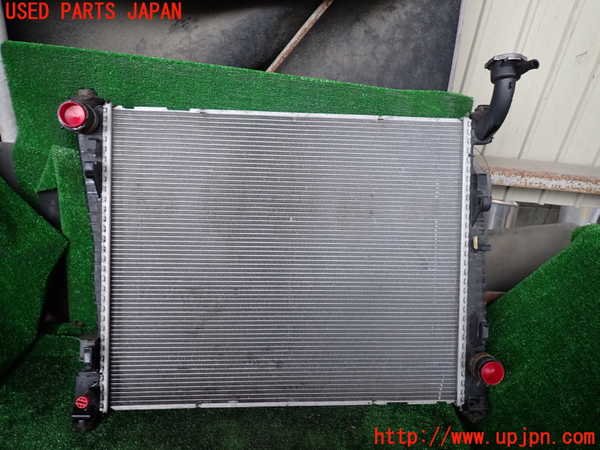 1UPJ-33162321]ジープ・グランドチェロキー(WK36A)ラジエーター1 中古_m0001.jpg