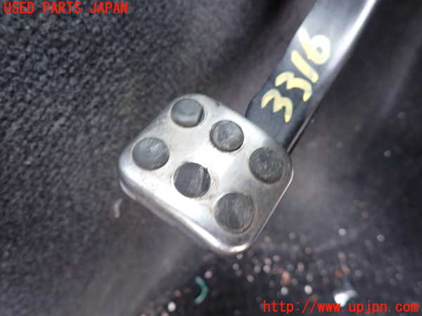 1UPJ-33167550]ジープ・グランドチェロキー(WK36A)サイドブレーキペダル 中古_m0002.jpg