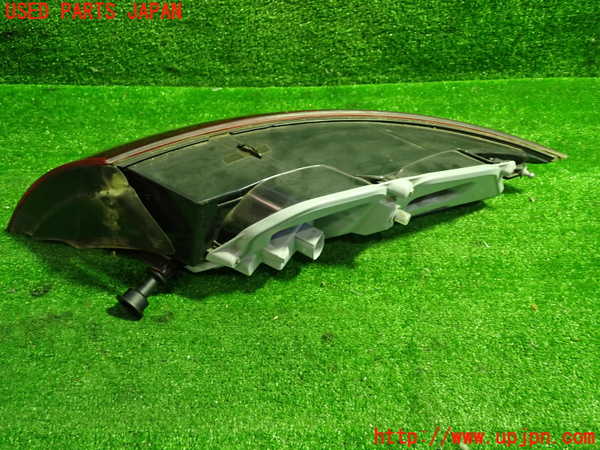 1UPJ-33181536]アウディ・TTS クーペ(8JCDLF)左テールランプ 中古_m0002.jpg