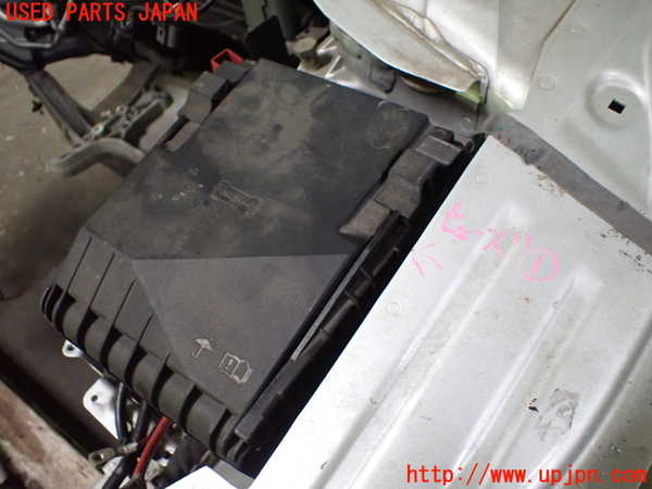 1UPJ-33186741]アウディ・TTS クーペ(8JCDLF)ヒューズボックス1 中古_m0001.jpg