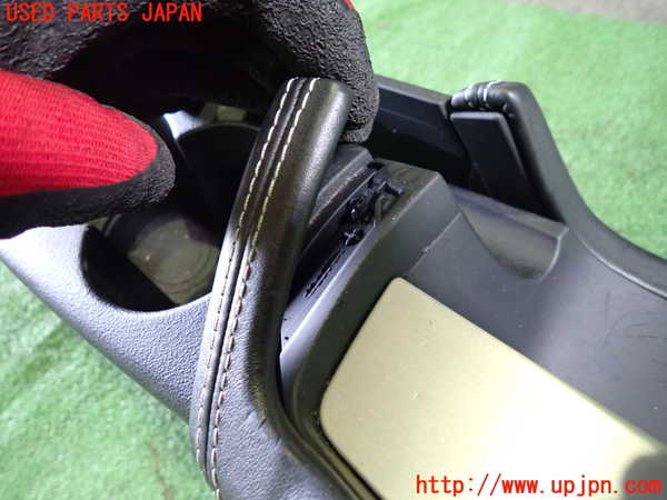 1UPJ-33187540]アウディ・TTS クーペ(8JCDLF)センターコンソール 中古_m0004.jpg