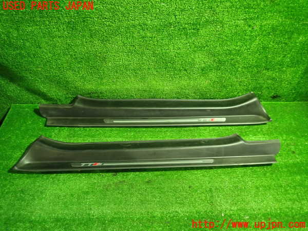 1UPJ-33187740]アウディ・TTS クーペ(8JCDLF)スカッフプレート 中古_m0001.jpg