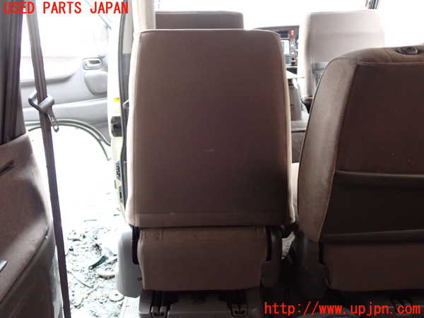 1UPJ-33197175]ハイエースワゴン100系(RZH101G)左2列目シート 中古_m0004.jpg