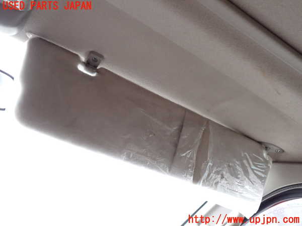 1UPJ-33197625]ハイエースワゴン100系(RZH101G)室内サンバイザー右側 中古_m0002.jpg