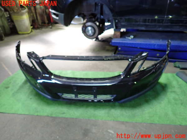 1UPJ-33201010]ボルボ・XC60(DB4204TXC)フロントバンパー 中古_m0001.jpg