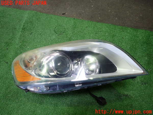 1UPJ-33201130]ボルボ・XC60(DB4204TXC)右ヘッドライト HID 中古_m0001.jpg
