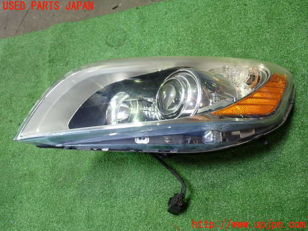 1UPJ-33201132]ボルボ・XC60(DB4204TXC)左ヘッドライト HID 中古_m0001.jpg