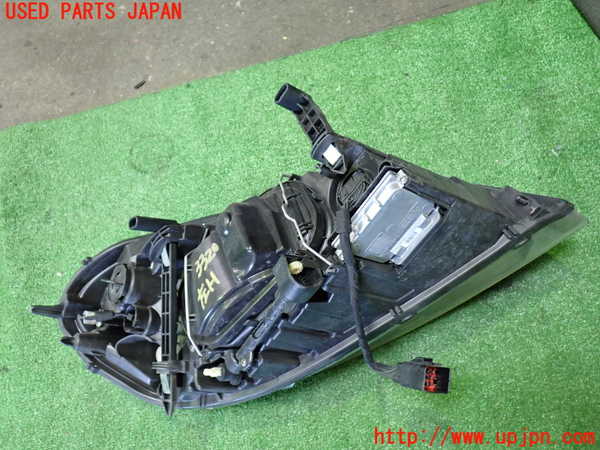 1UPJ-33201132]ボルボ・XC60(DB4204TXC)左ヘッドライト HID 中古_m0003.jpg