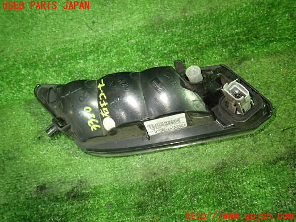 1UPJ-33201150]ボルボ・XC60(DB4204TXC)右コーナーランプ 中古_m0002.jpg