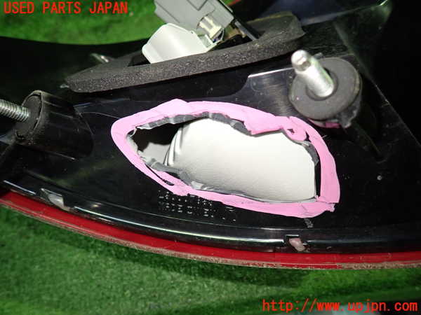 1UPJ-33201530]ボルボ・XC60(DB4204TXC)右テールランプ 【ジャンク】_m0003.jpg