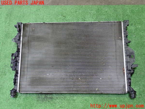 1UPJ-33202321]ボルボ・XC60(DB4204TXC)ラジエーター1 中古_m0002.jpg